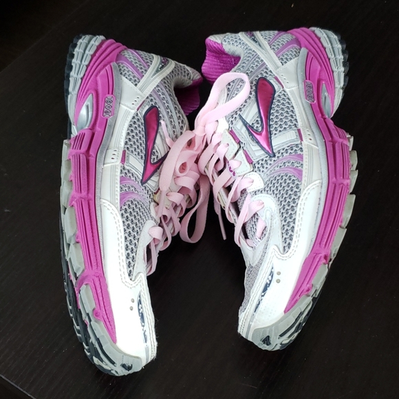 Brooks GTS 12 - Picture 8 of 11